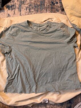 Basic lululemon Crewneck Tee in Sage Green
